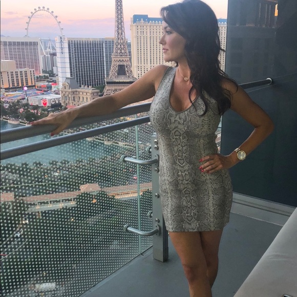 Marciano Dresses & Skirts - Marciano bodycon grey/tan snake print dress, size small